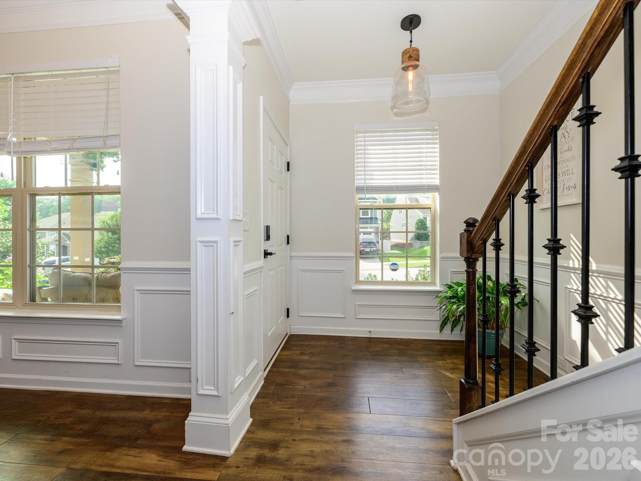Single Family Residence at 1065 Pennington Drive, Lancaster, photo 3 of 41