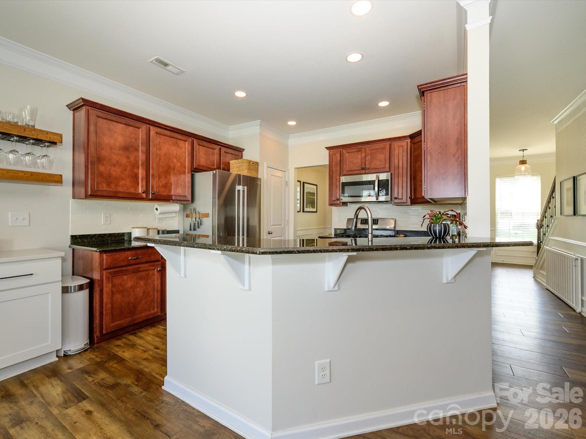 Single Family Residence at 1065 Pennington Drive, Lancaster, photo 9 of 41