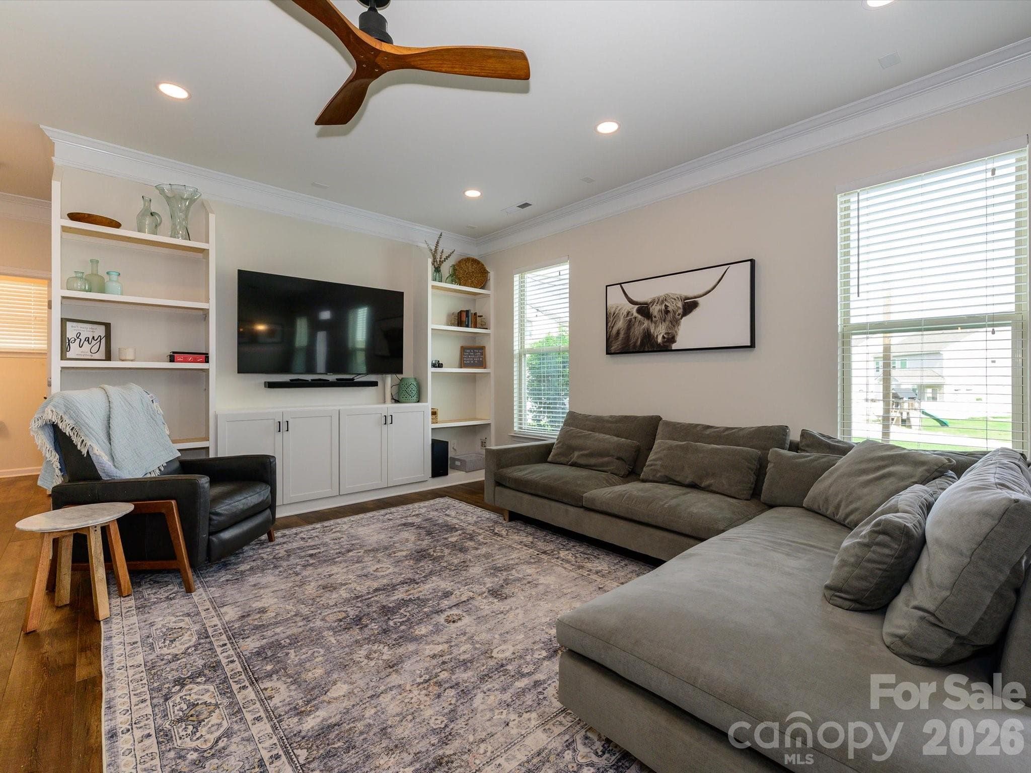 Single Family Residence at 1065 Pennington Drive, Lancaster, photo 12 of 41