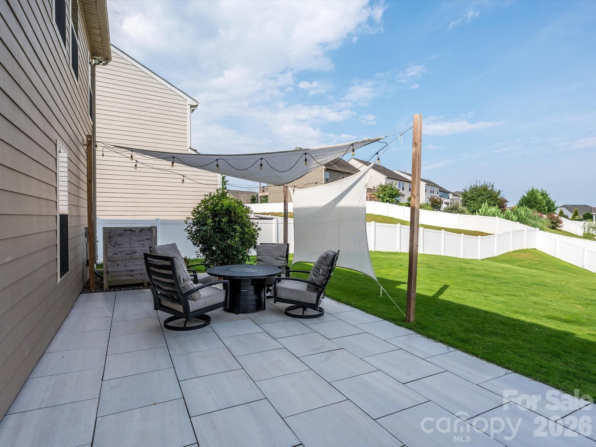 Single Family Residence at 1065 Pennington Drive, Lancaster, photo 30 of 41