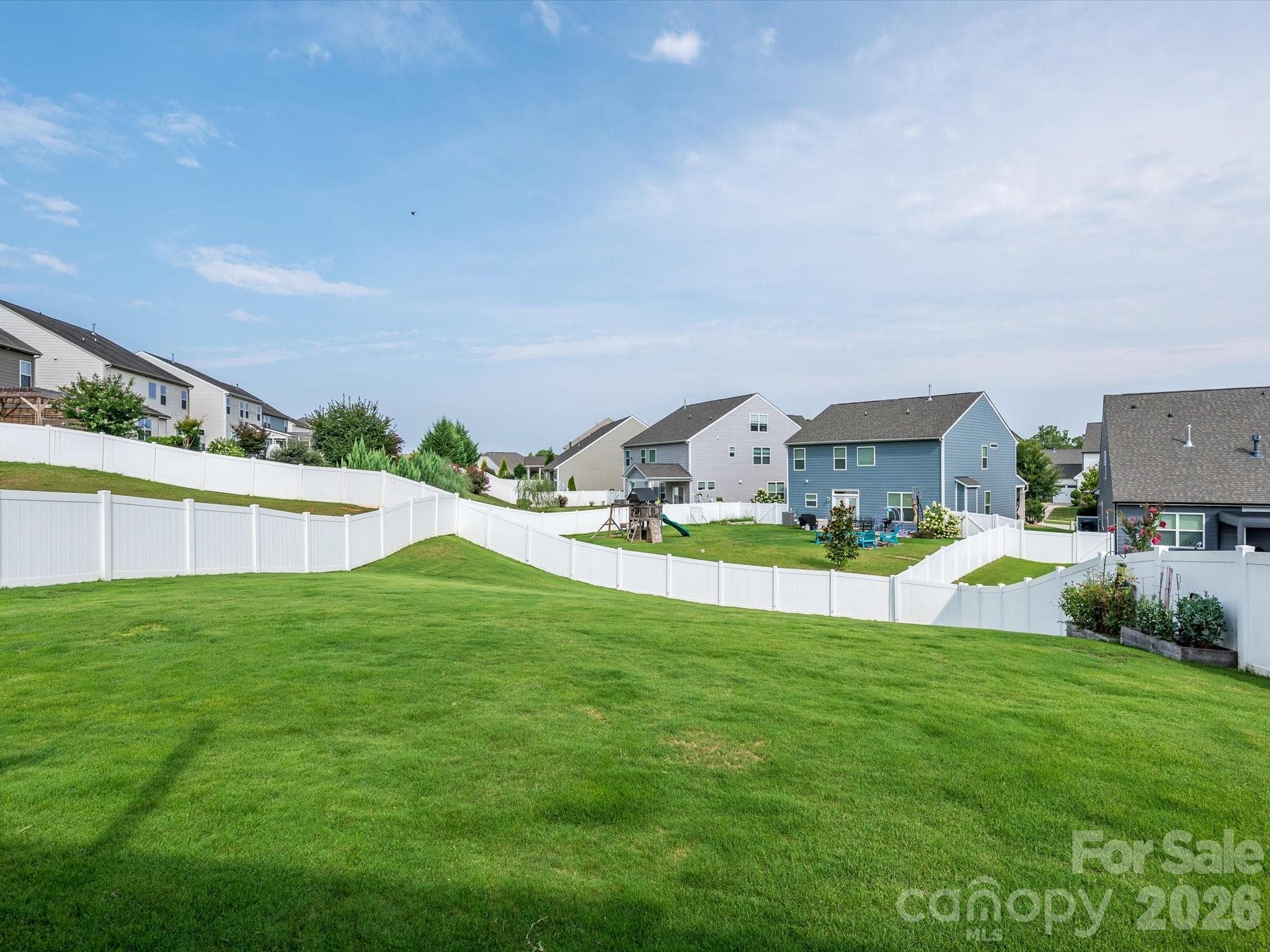 Single Family Residence at 1065 Pennington Drive, Lancaster, photo 32 of 41
