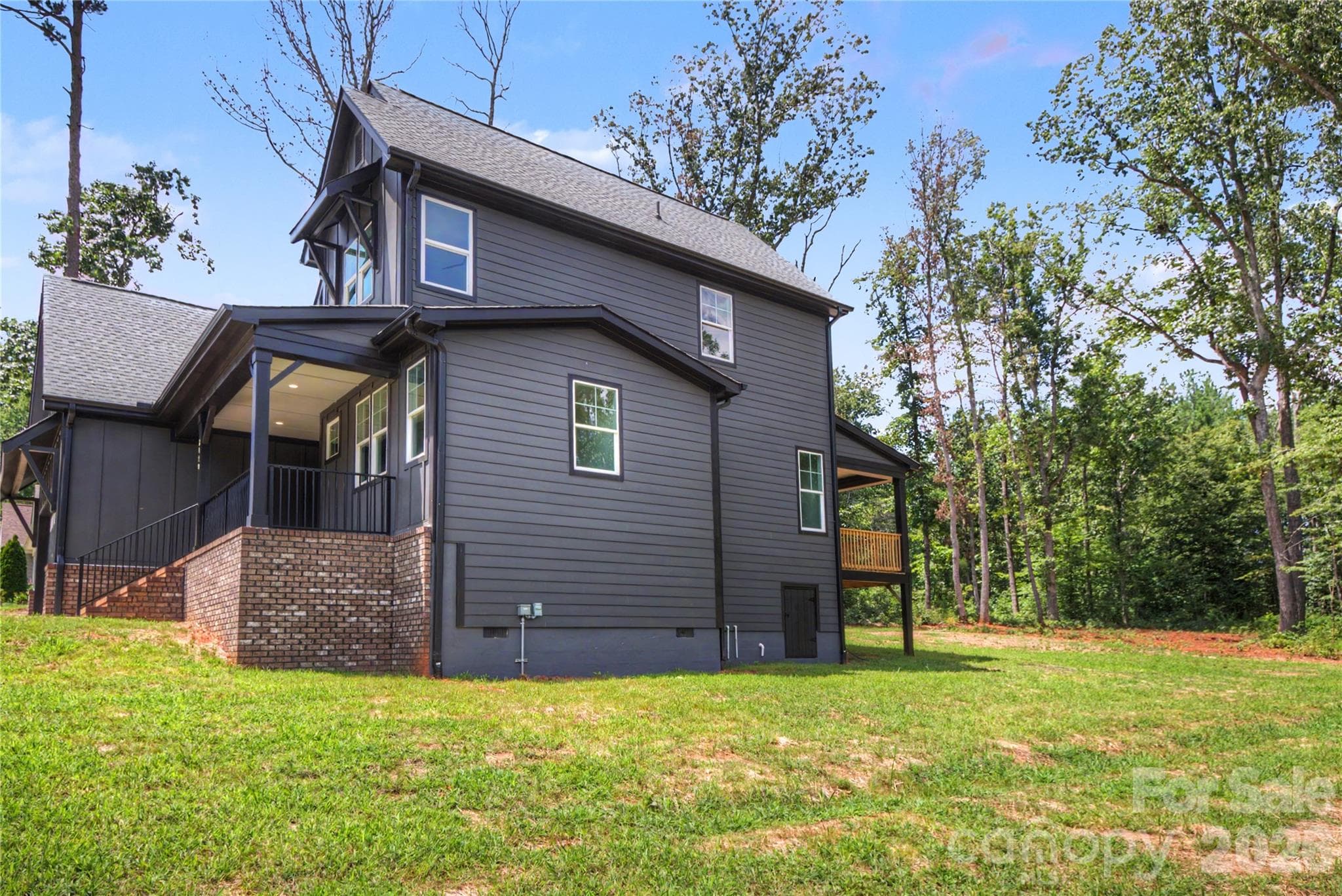 Single Family Residence at 3159 Timber Run Lane, Maiden, photo 4 of 43