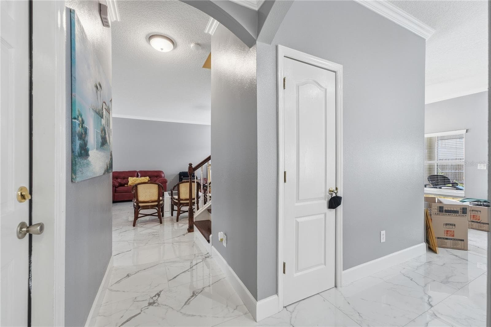 Hall way to the kitchen and formal living room - 10114 OAK CREST RD, ORLANDO