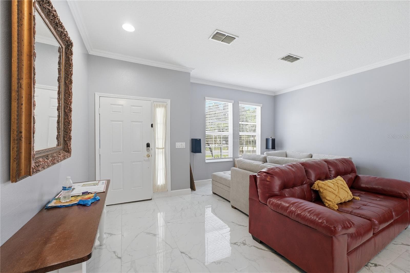 Formal living room - 10114 OAK CREST RD, ORLANDO