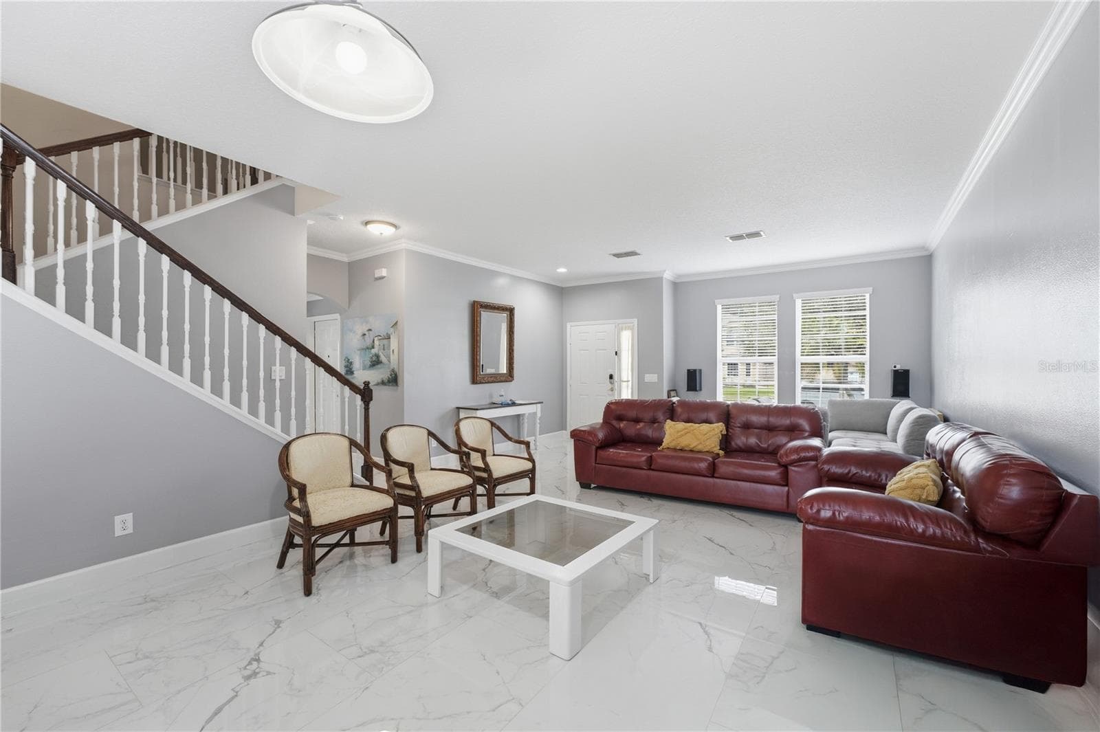 Formal living room - 10114 OAK CREST RD, ORLANDO