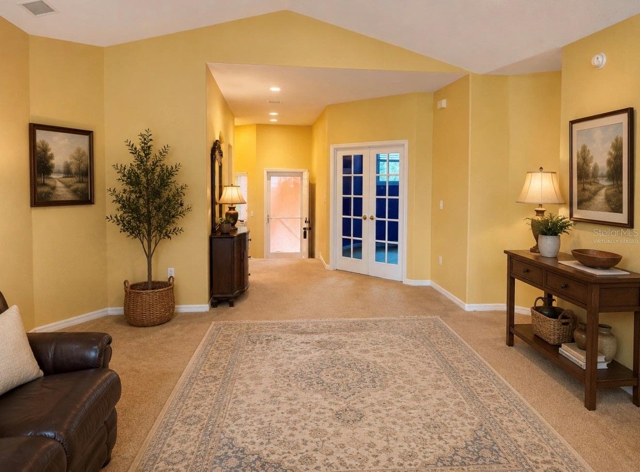 Virtually staged looking at front entry - 3933 SERENADE LN, LAKELAND