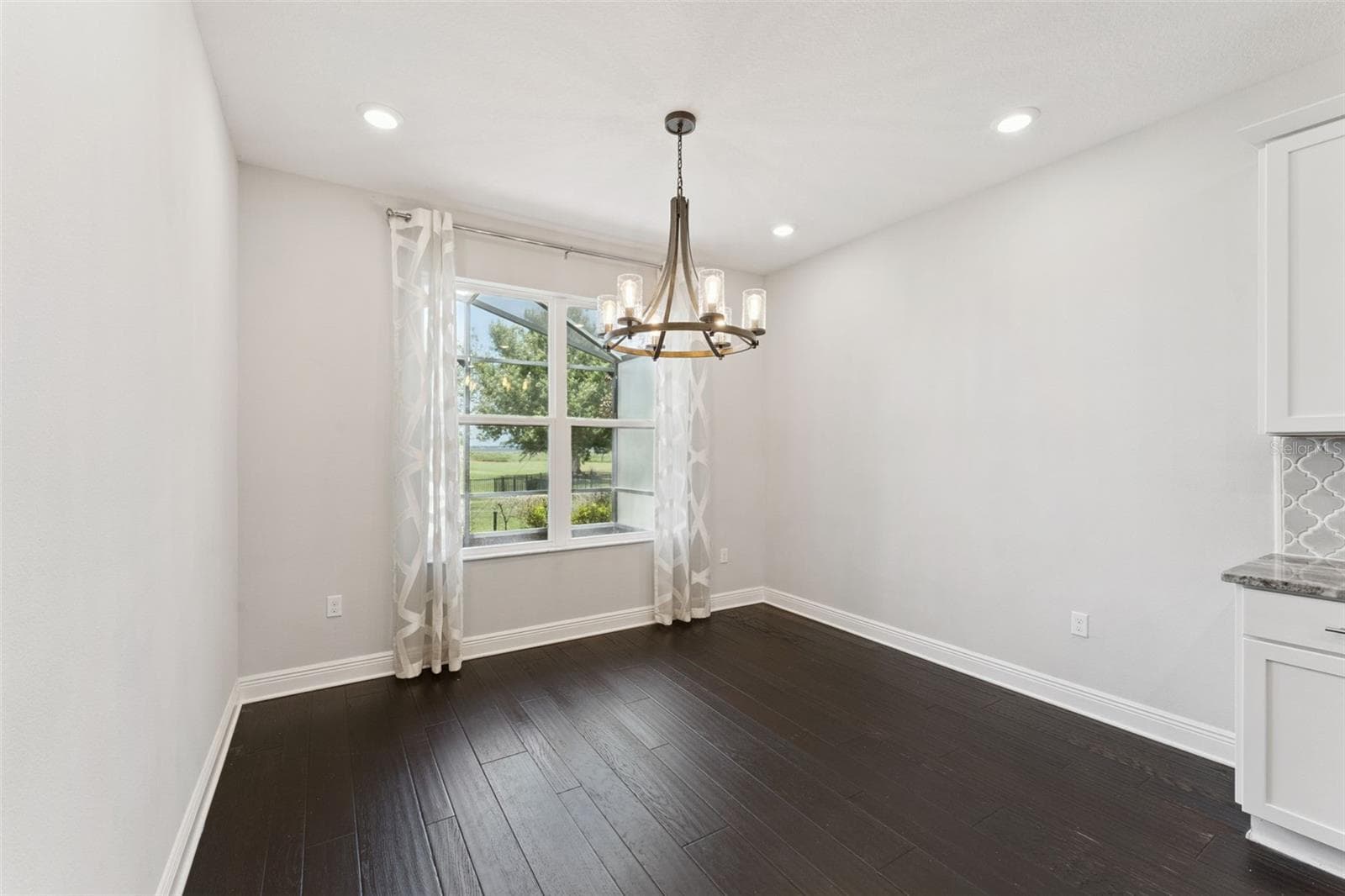 Dining room. Eat-in kitchen. - 1511 GATEWAY LN, KISSIMMEE