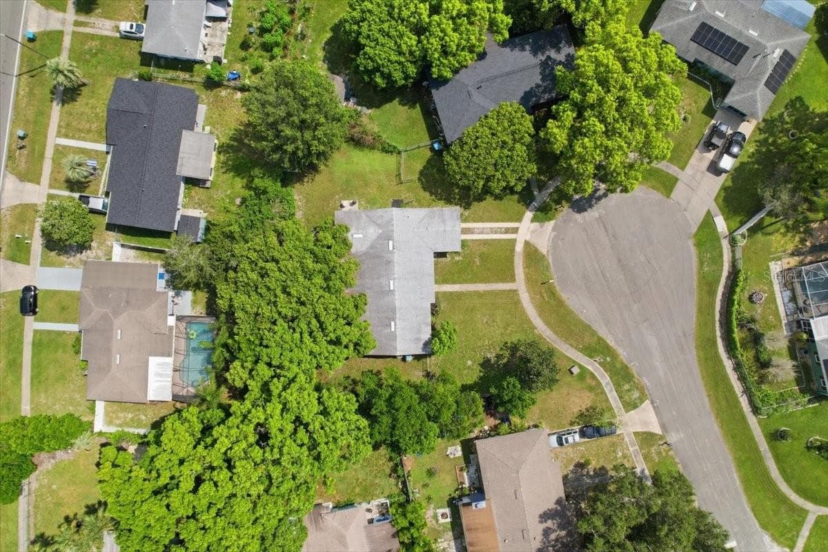 Single Family Residence at 1220 SIENNA CT, DELTONA, photo 3 of 31