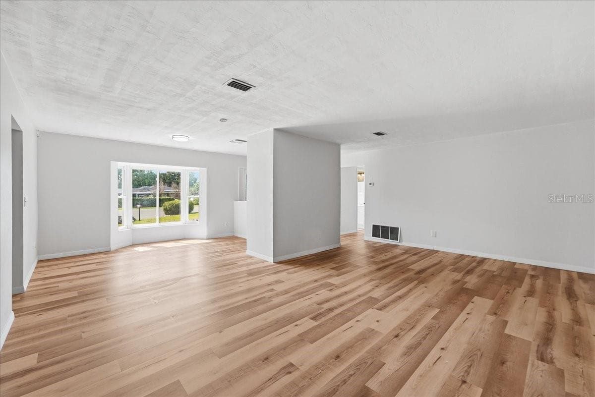 Single Family Residence at 1220 SIENNA CT, DELTONA, photo 11 of 31