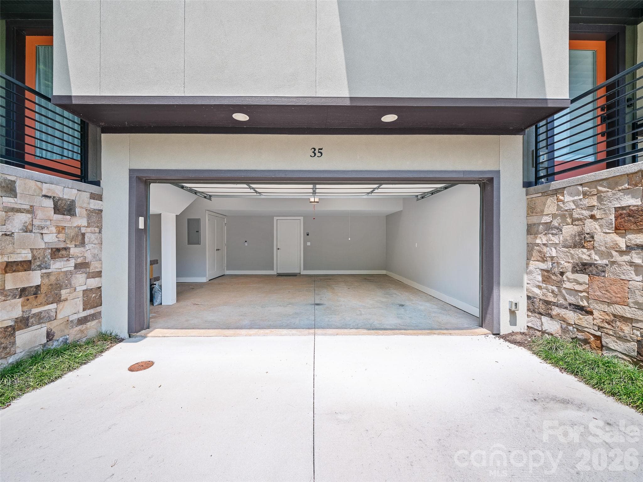 Townhouse at 35 Macallan Lane, Asheville, photo 34 of 40