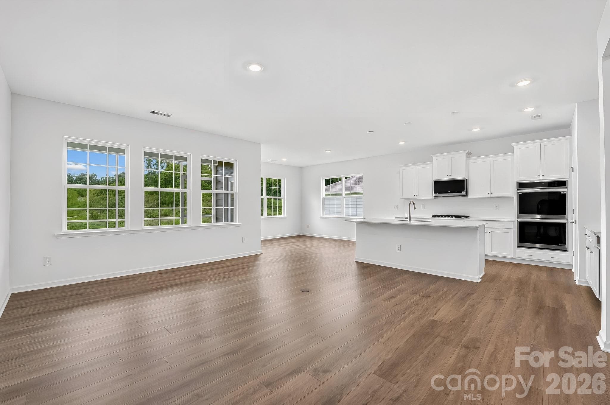 Single Family Residence at 8548 Norman Forest Road, Lancaster, photo 10 of 31