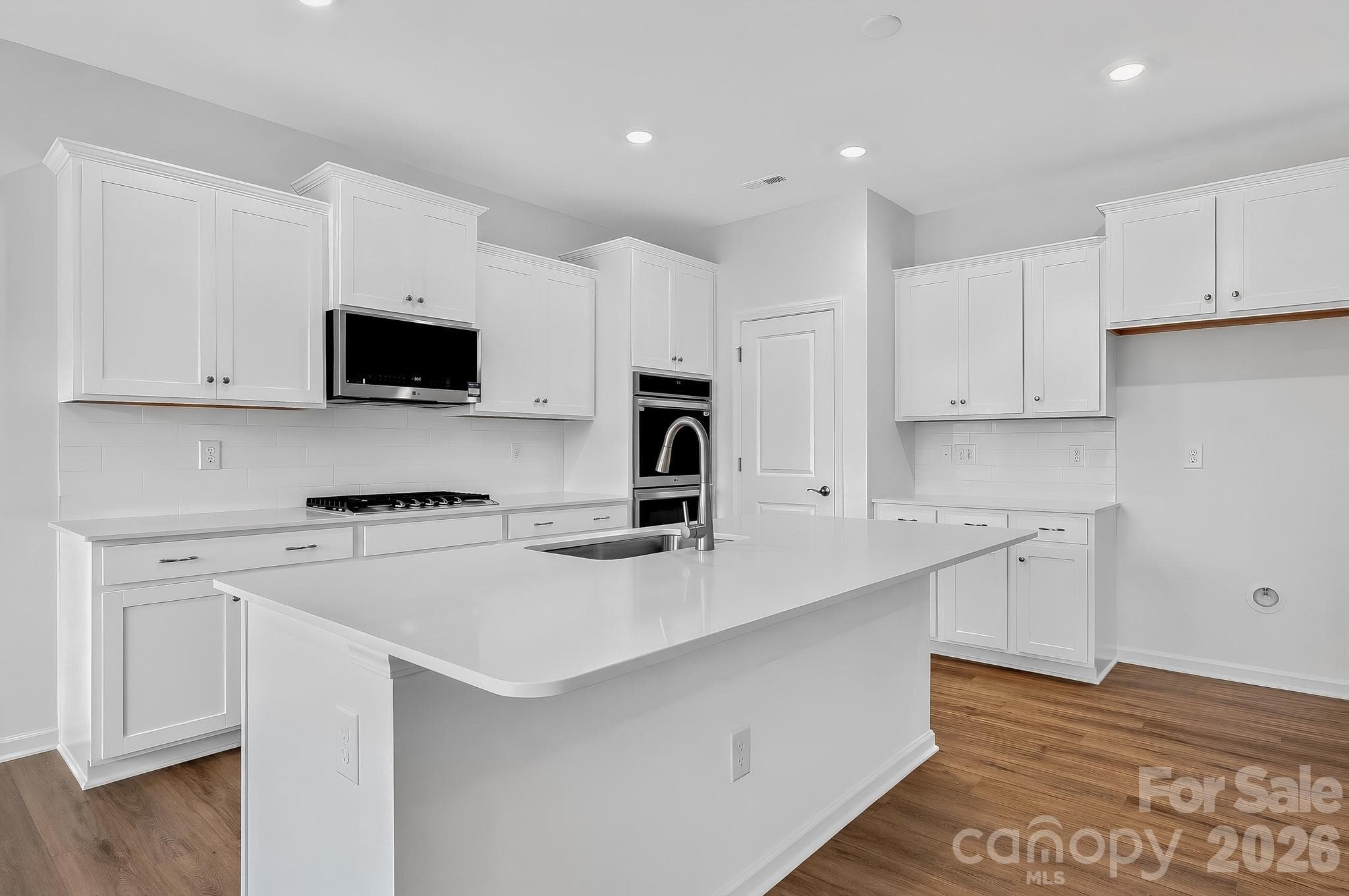 Single Family Residence at 8548 Norman Forest Road, Lancaster, photo 14 of 31