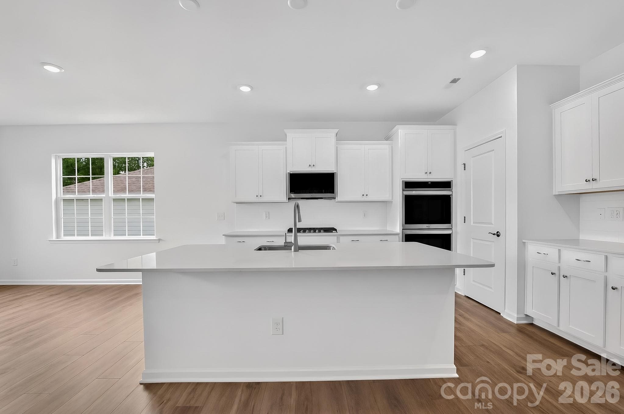 Single Family Residence at 8548 Norman Forest Road, Lancaster, photo 15 of 31