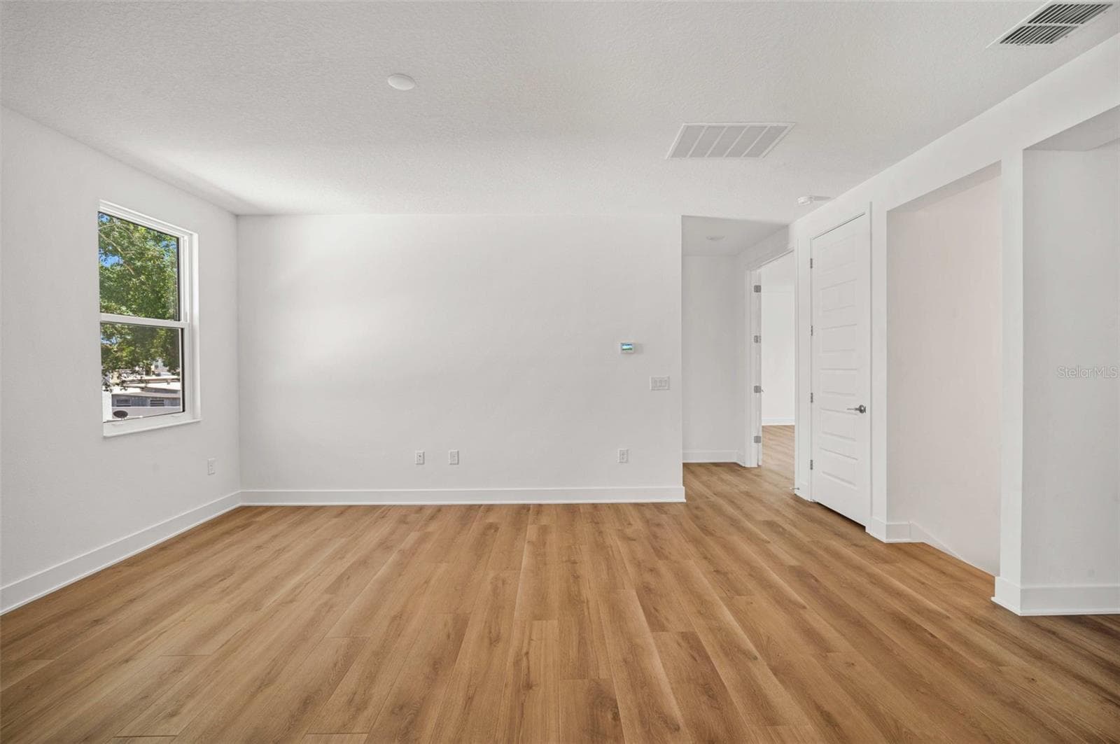 Spacious loft - 3108 W BALLAST POINT BLVD, TAMPA