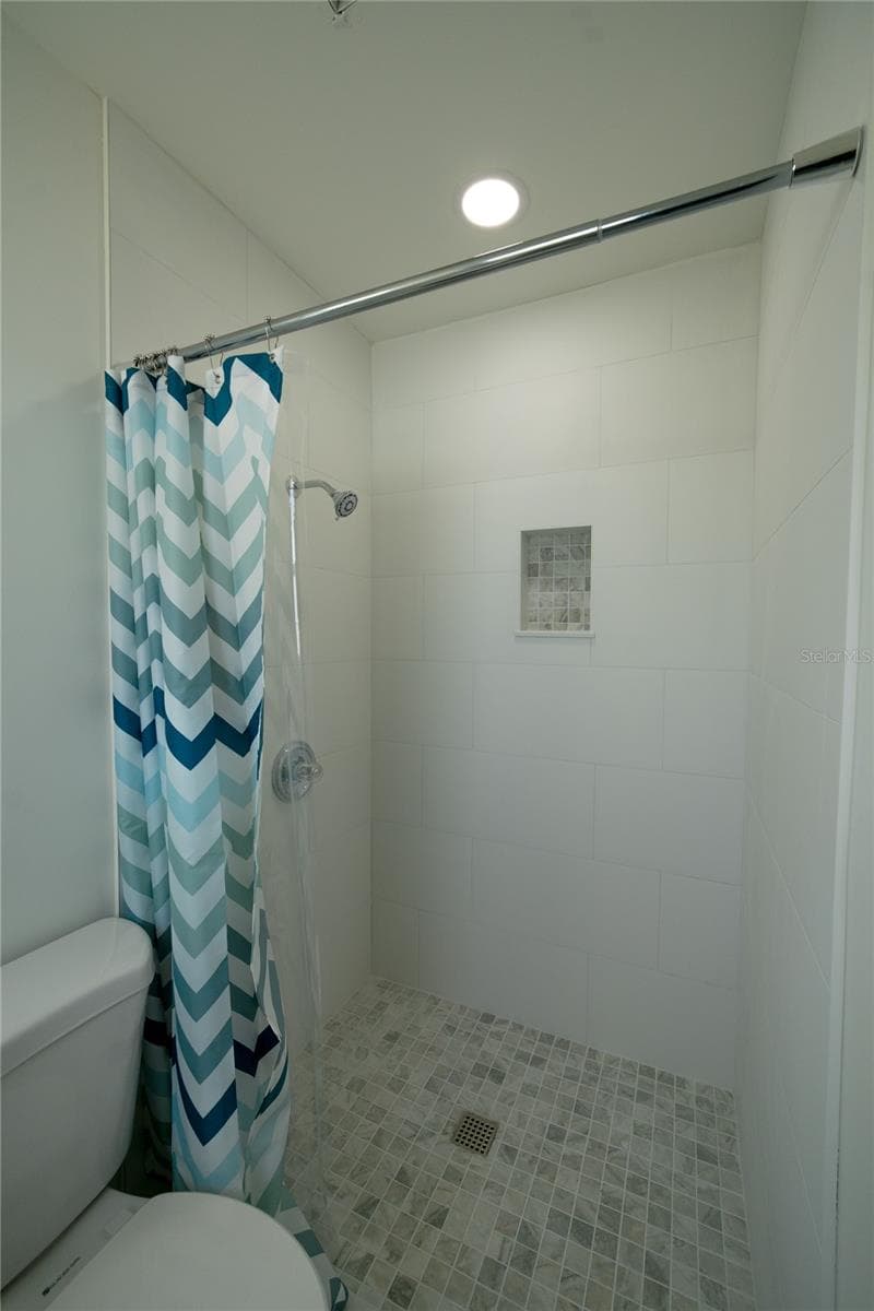 Master Shower - 8413 MILLWOOD DR, TAMPA