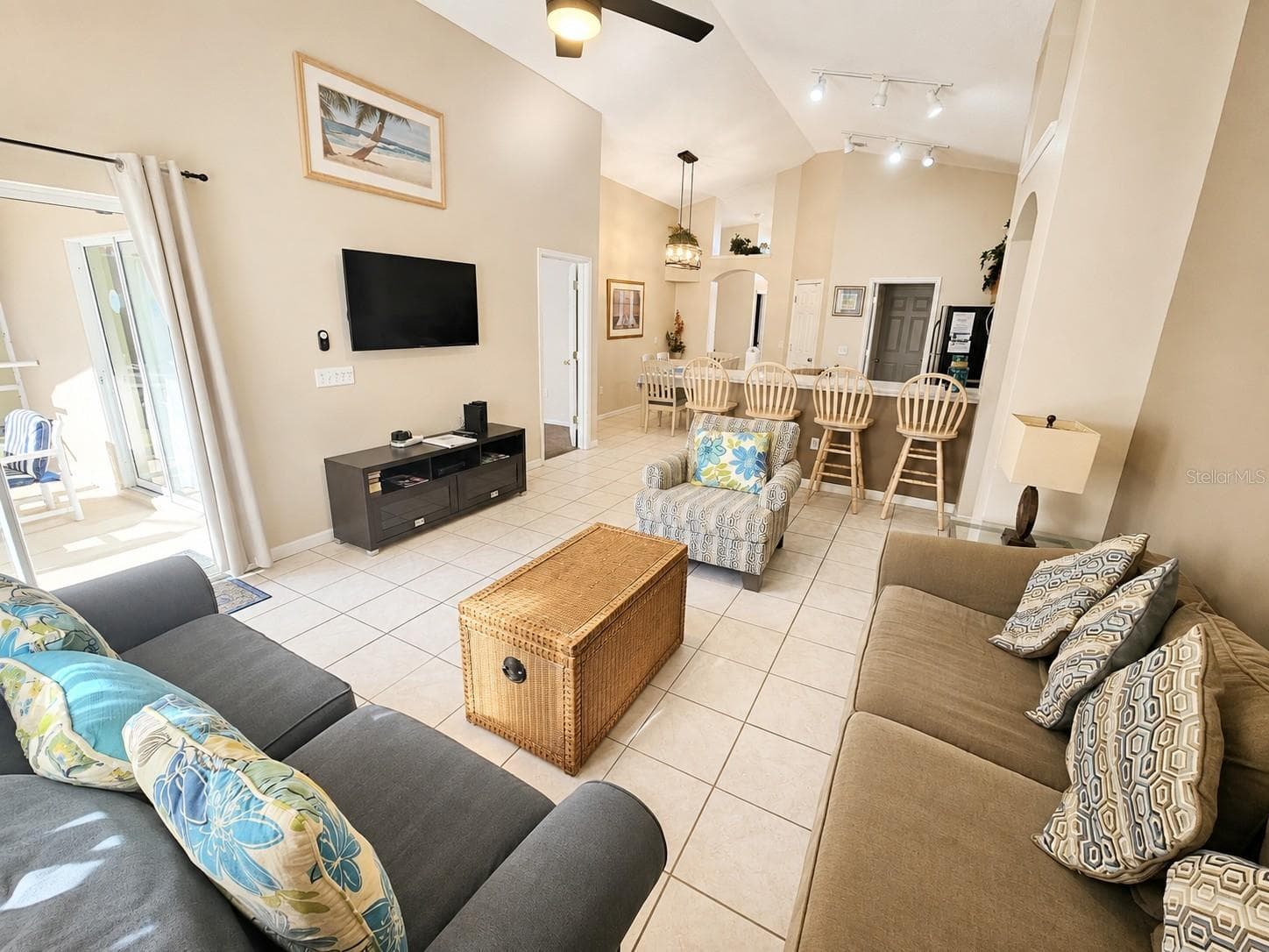 Single Family Residence at 2914 BLOOMING ALAMANDA LOOP, KISSIMMEE, photo 4 of 21