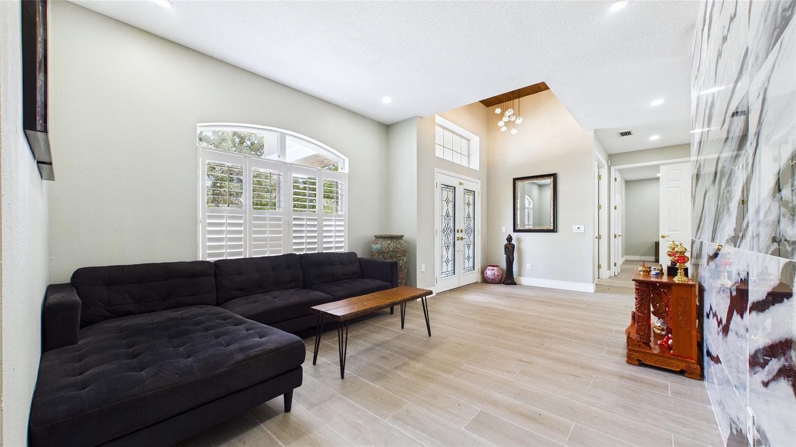 Single Family Residence at 7225 RIVER FOREST LN, TEMPLE TERRACE, photo 7 of 70
