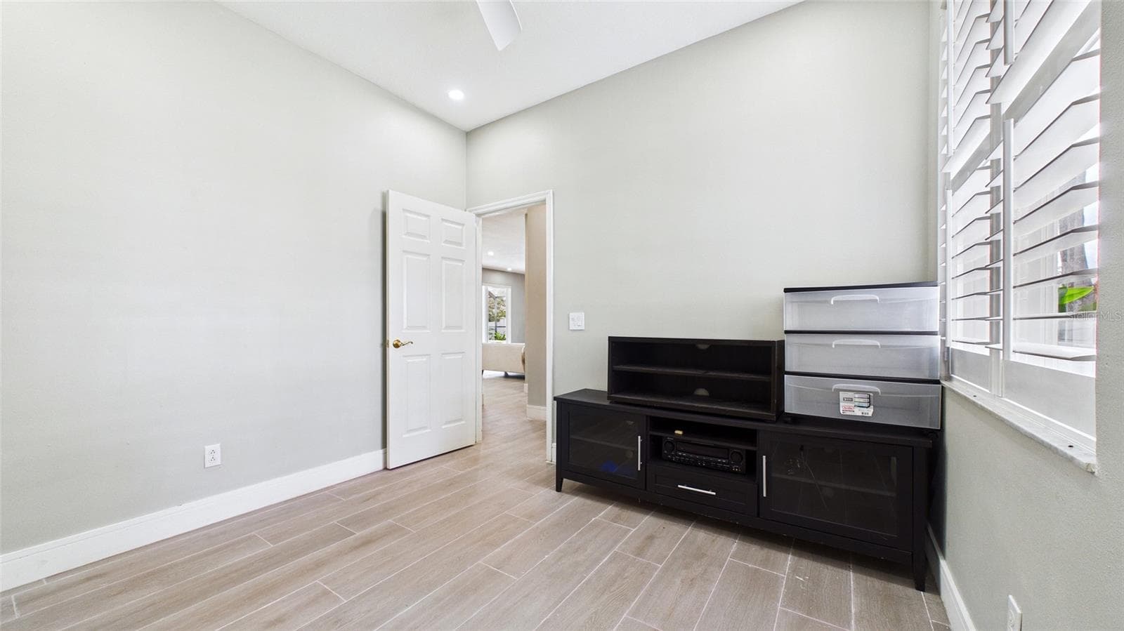 Single Family Residence at 7225 RIVER FOREST LN, TEMPLE TERRACE, photo 34 of 70