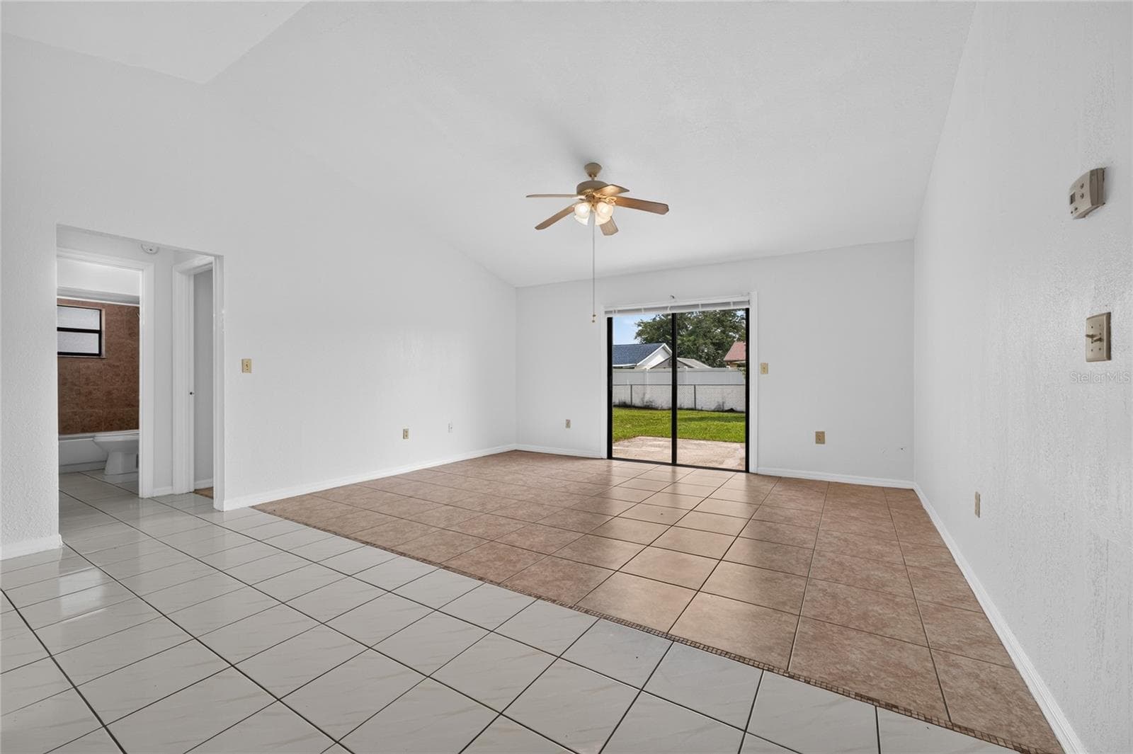 Single Family Residence at 913 SAN RAFAEL WAY, KISSIMMEE, photo 5 of 28