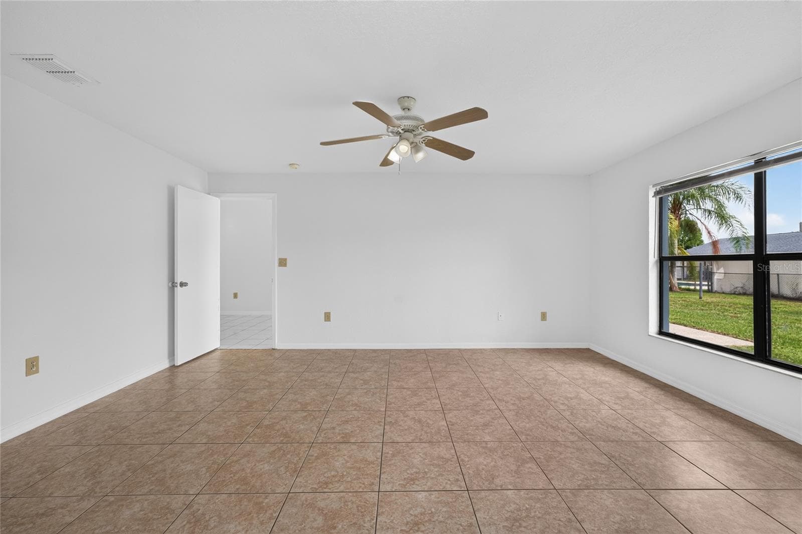 Single Family Residence at 913 SAN RAFAEL WAY, KISSIMMEE, photo 14 of 28