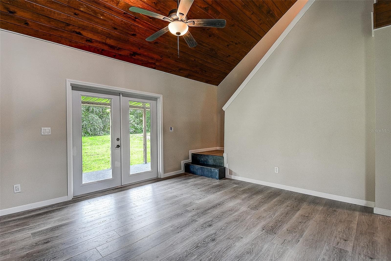 Stairs to 2nd floor - 11700 VALLEY RD, DADE CITY