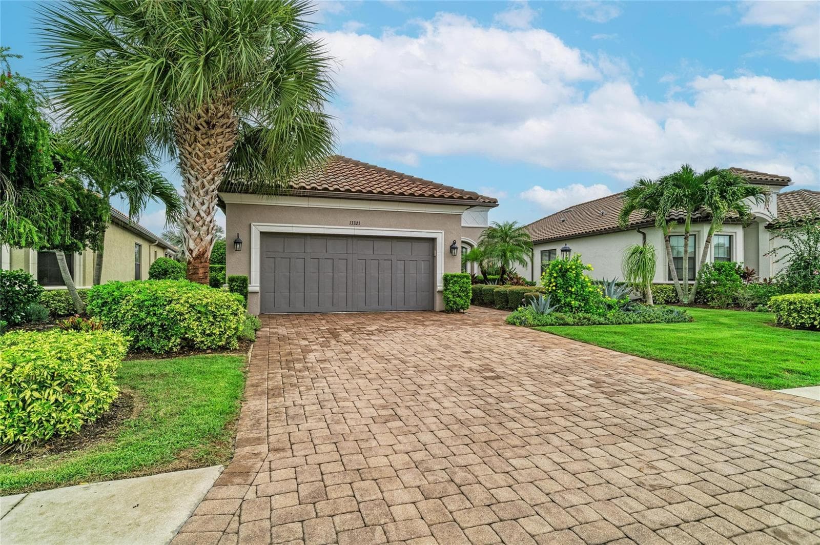 Single Family Residence at 13321 SORRENTO WAY, BRADENTON, photo 5 of 80