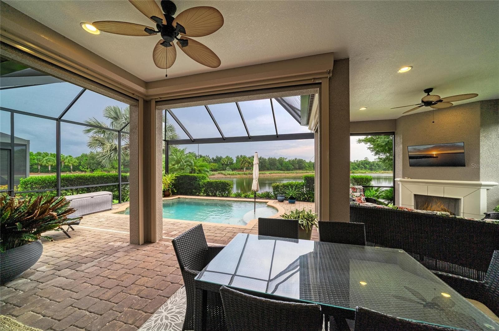 Single Family Residence at 13321 SORRENTO WAY, BRADENTON, photo 46 of 80