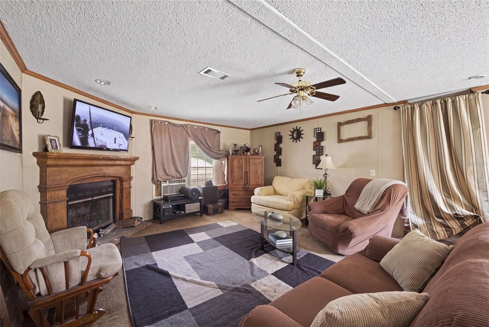 Manufactured Home at 9798 STATE ROAD 100 W, STARKE, photo 8 of 46