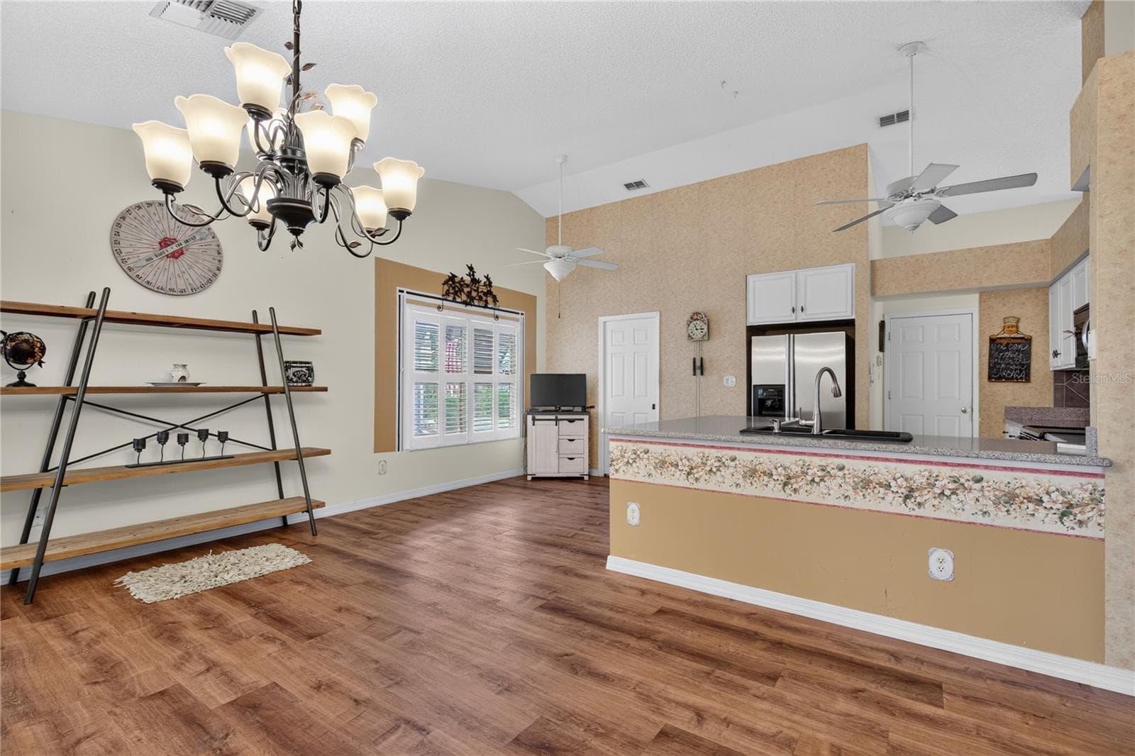 Single Family Residence at 25102 MERIWEATHER RD, LEESBURG, photo 18 of 41
