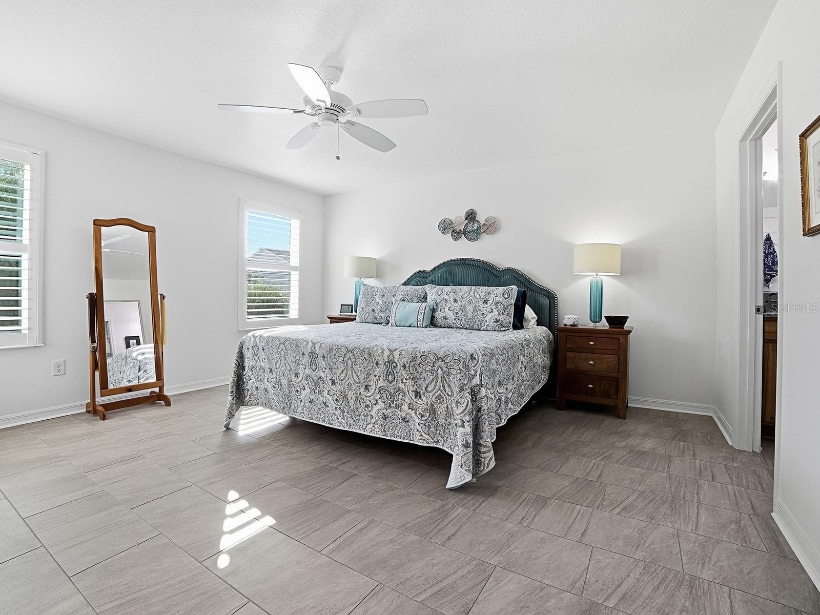 Single Family Residence at 843 CLIFFORD CT, THE VILLAGES, photo 10 of 26