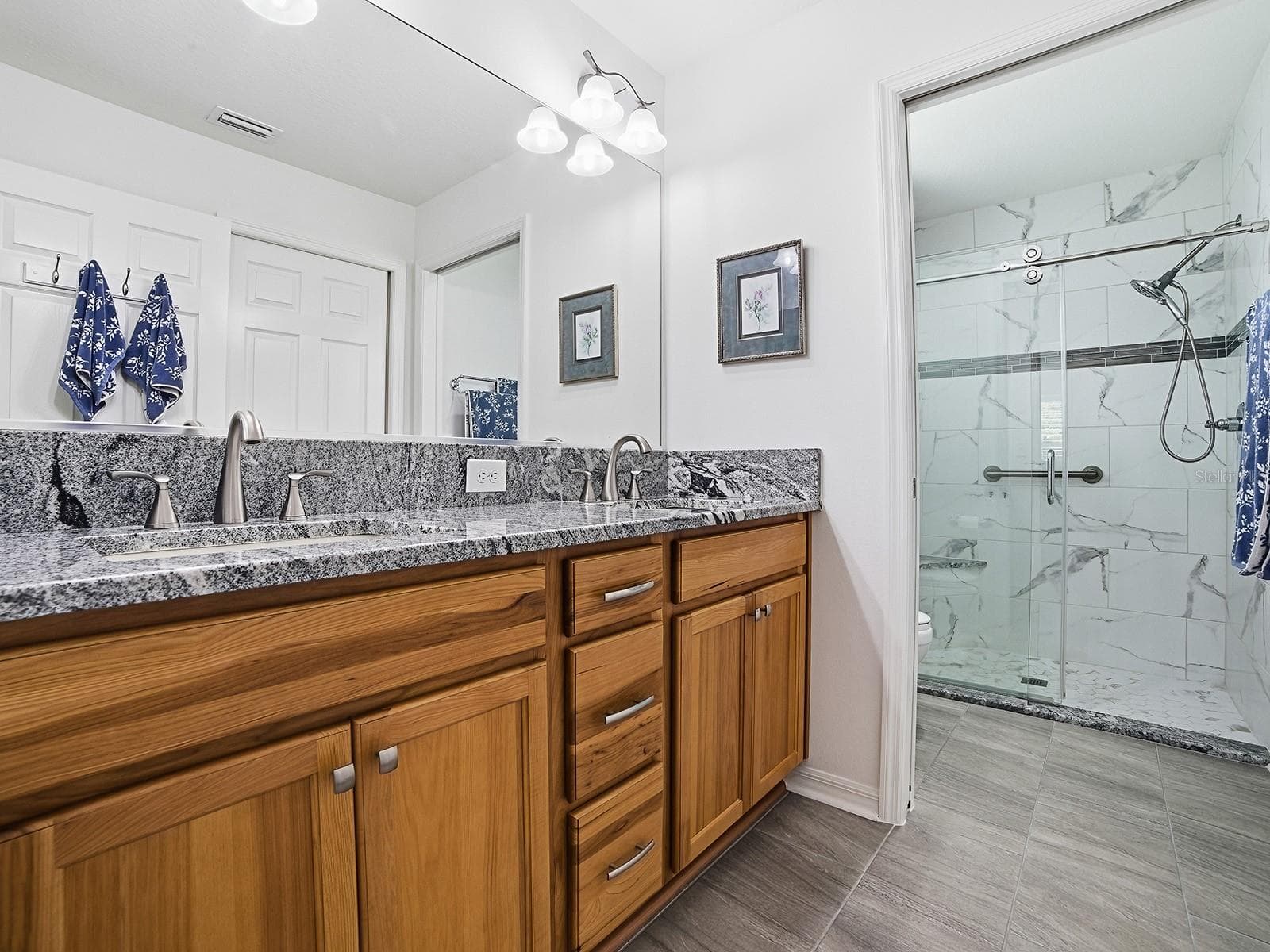 Single Family Residence at 843 CLIFFORD CT, THE VILLAGES, photo 12 of 26