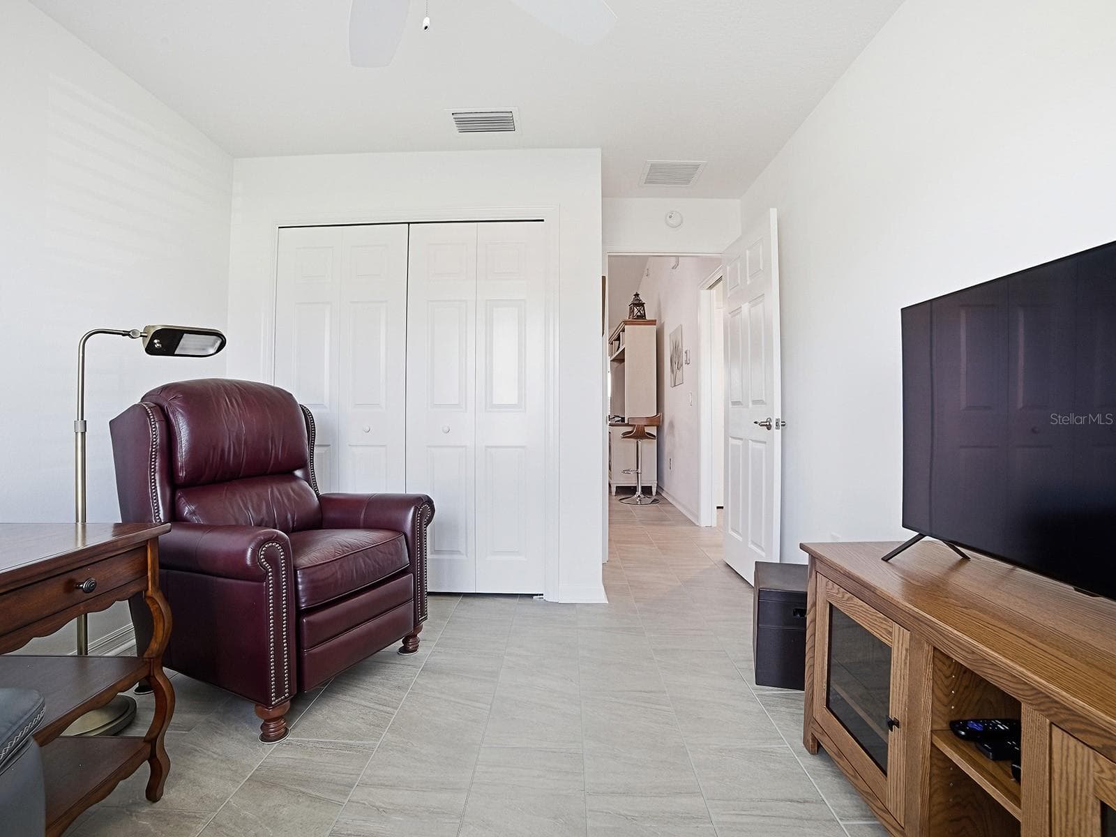 Single Family Residence at 843 CLIFFORD CT, THE VILLAGES, photo 18 of 26