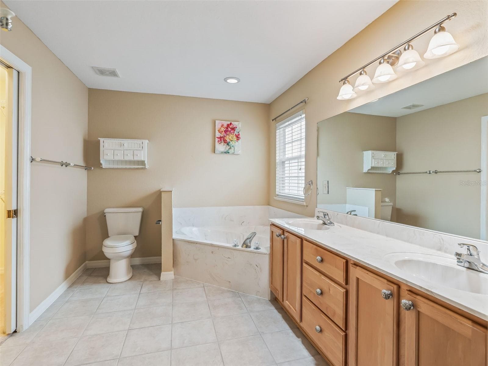 Primary bath - 17879 SE 125TH CIR, SUMMERFIELD