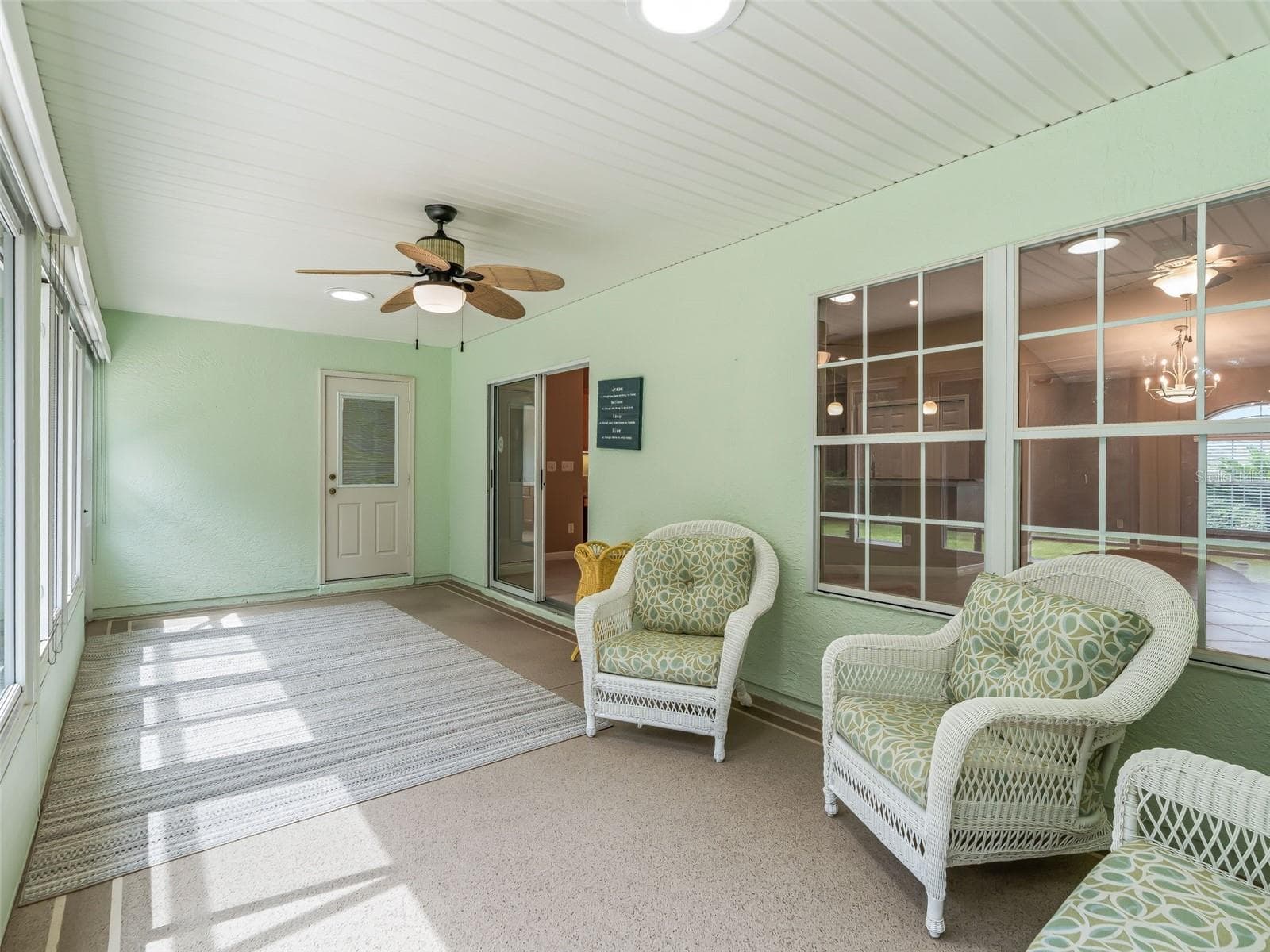 Enclosed lanai - 17879 SE 125TH CIR, SUMMERFIELD