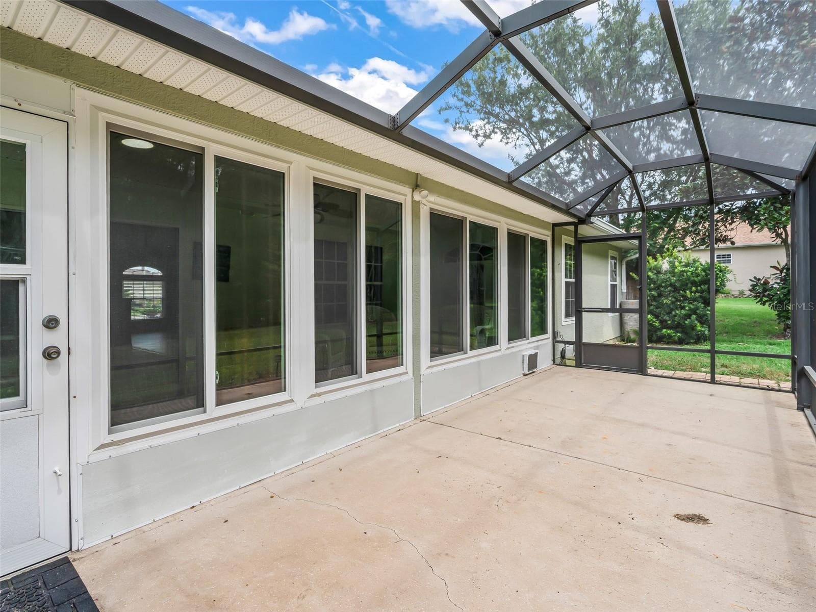 Screened lanai/porch - 17879 SE 125TH CIR, SUMMERFIELD