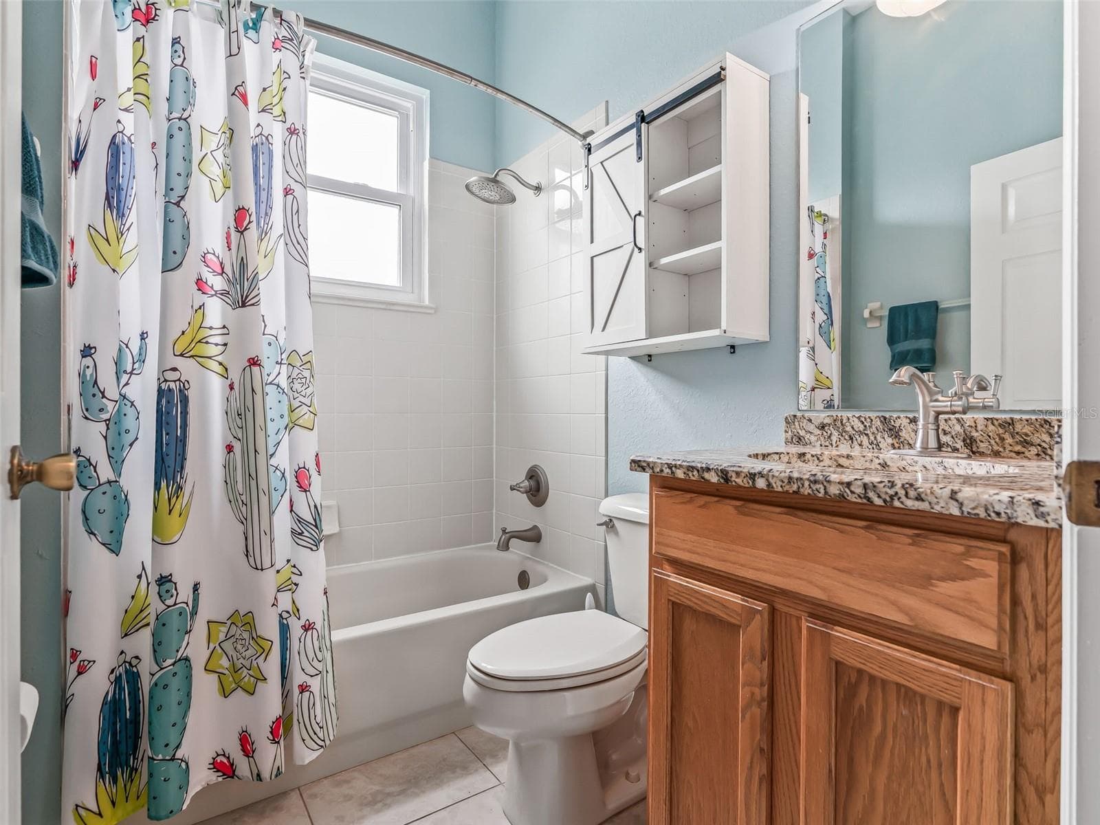 Bath 2 - 11972 SE 176TH PLACE RD, SUMMERFIELD