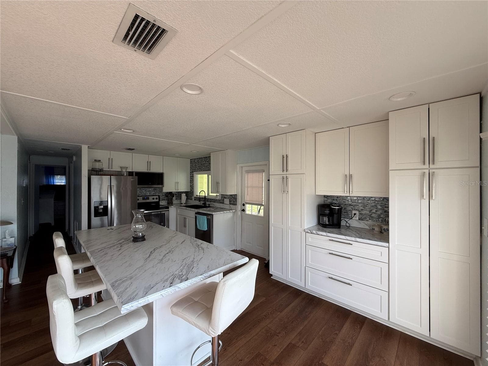 Manufactured Home at 48 S BOBWHITE RD, WILDWOOD, photo 7 of 39