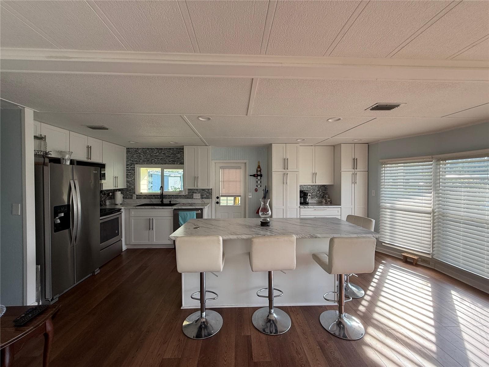 Manufactured Home at 48 S BOBWHITE RD, WILDWOOD, photo 8 of 39