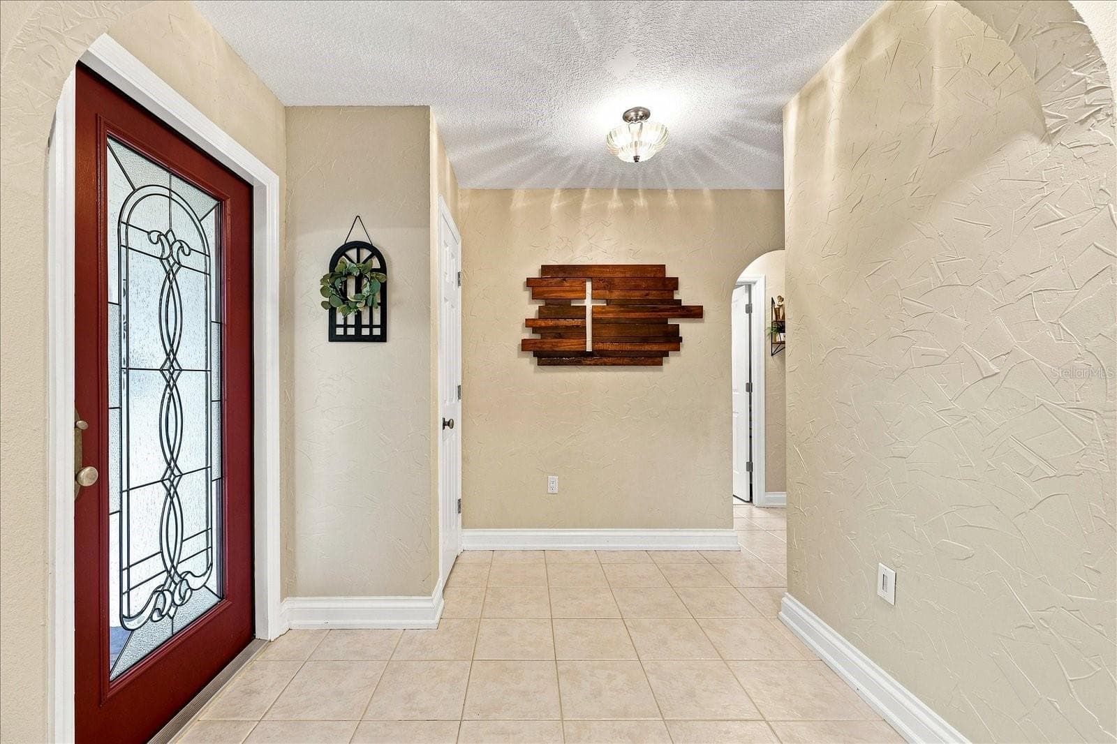Single Family Residence at 8805 KENWOOD RD, SEMINOLE, photo 4 of 46