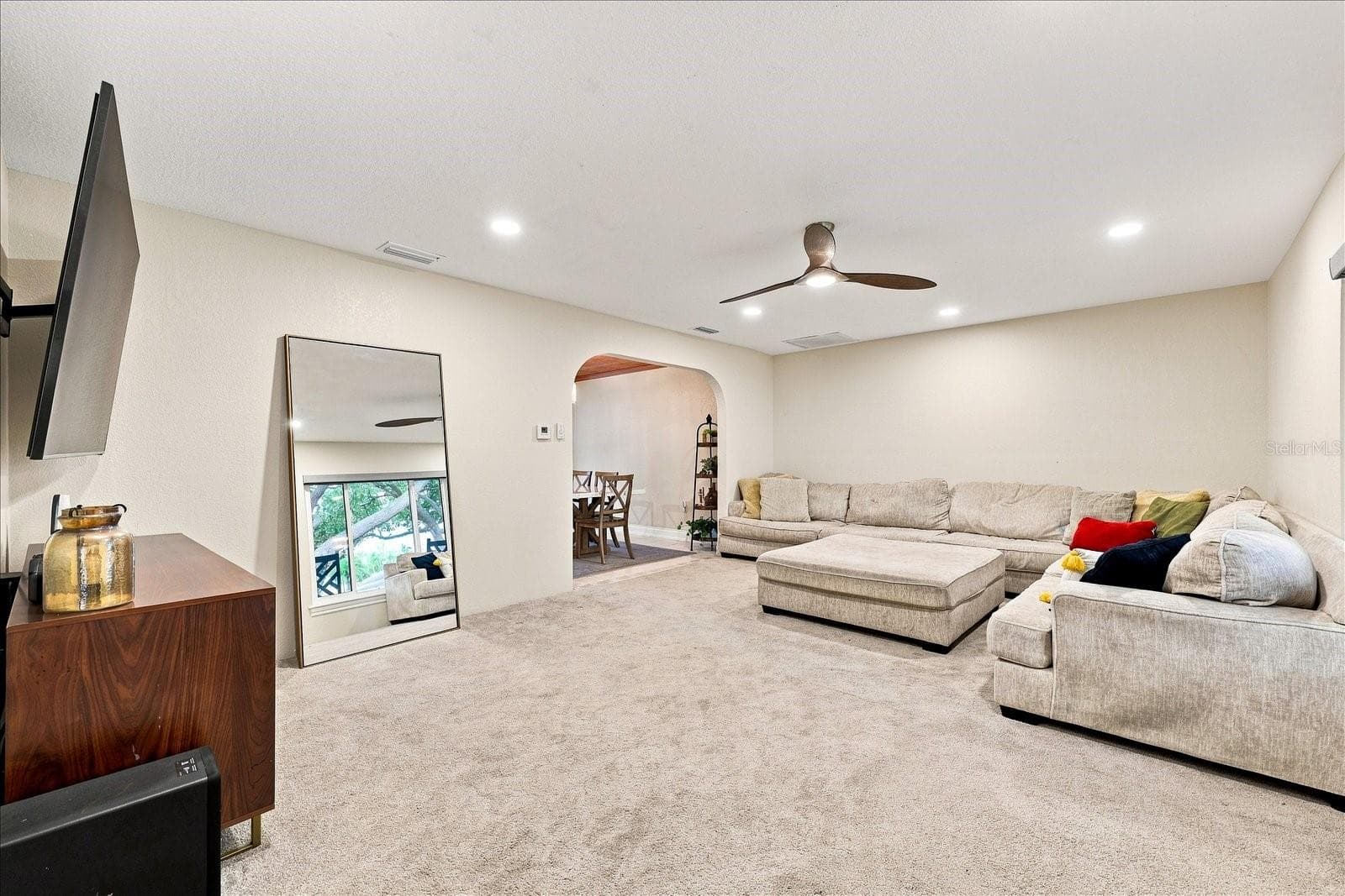 Single Family Residence at 8805 KENWOOD RD, SEMINOLE, photo 6 of 46