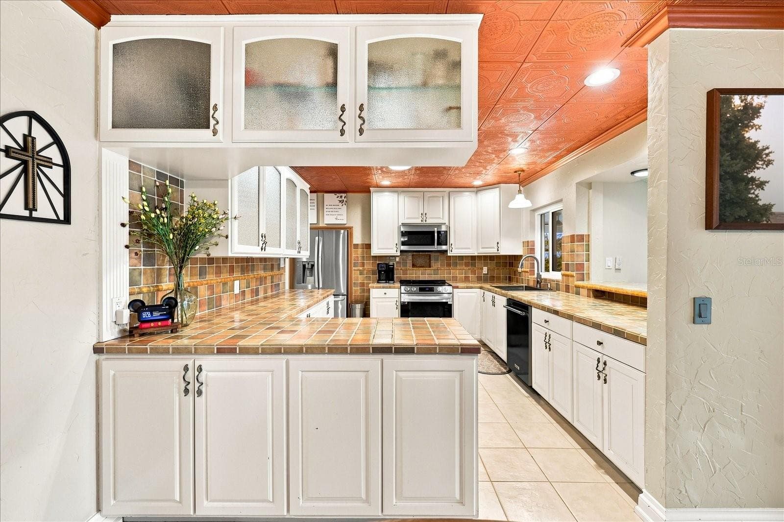 Single Family Residence at 8805 KENWOOD RD, SEMINOLE, photo 13 of 46
