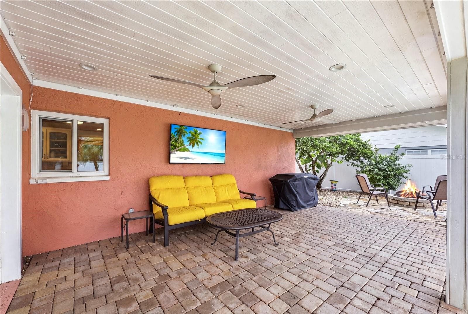 Single Family Residence at 8805 KENWOOD RD, SEMINOLE, photo 37 of 46