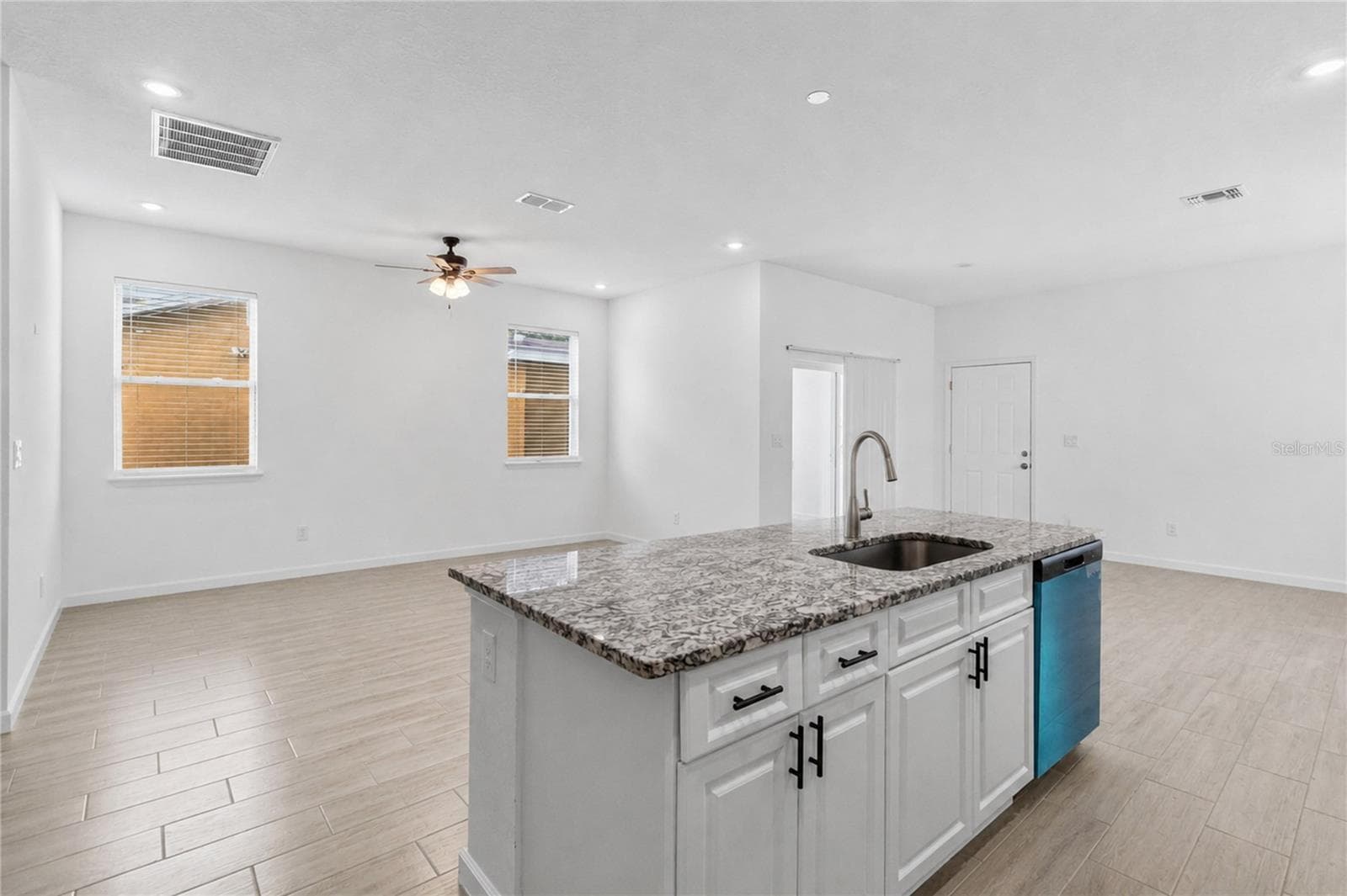 Single Family Residence at 426 S HUDSON ST, ORLANDO, photo 12 of 29