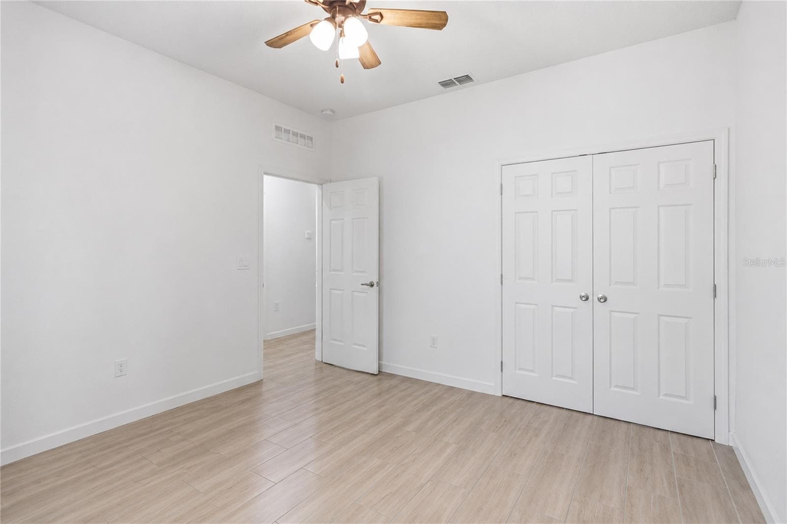 Single Family Residence at 426 S HUDSON ST, ORLANDO, photo 16 of 29