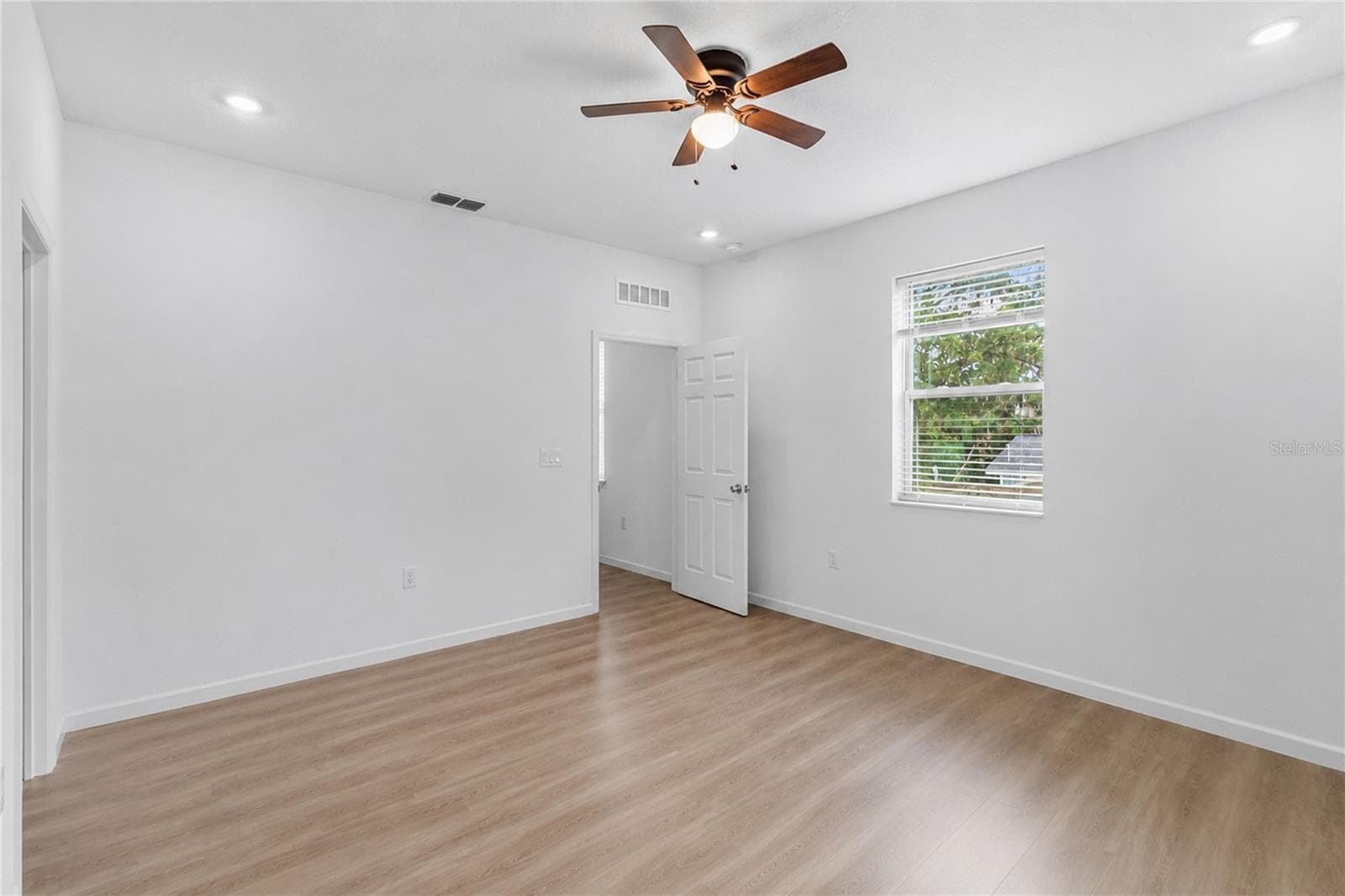 Single Family Residence at 426 S HUDSON ST, ORLANDO, photo 18 of 29