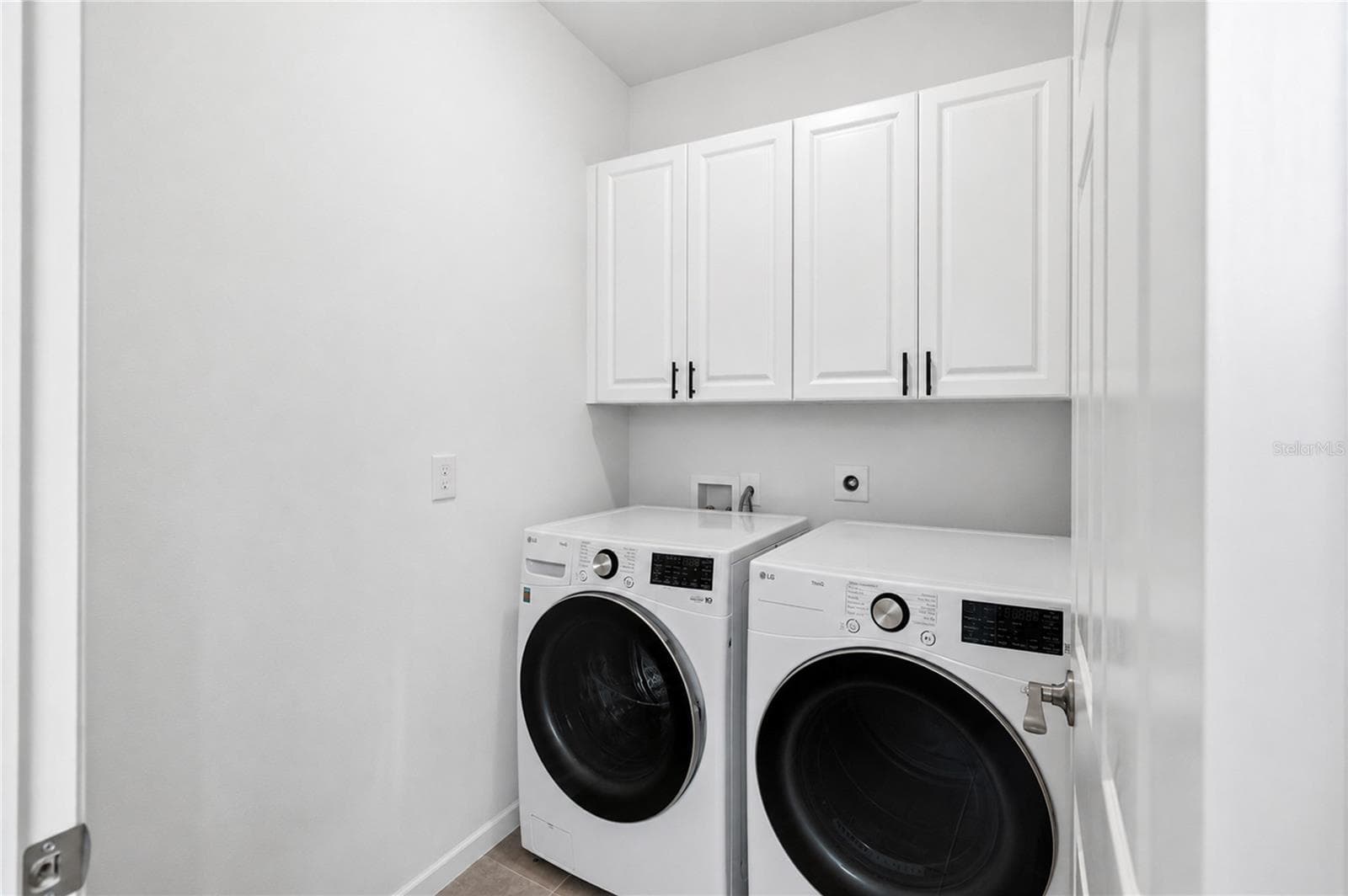 Single Family Residence at 426 S HUDSON ST, ORLANDO, photo 24 of 29