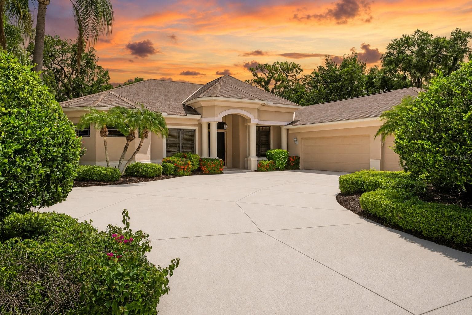 Single Family Residence at 2339 LITTLE COUNTRY RD, PARRISH, photo 2 of 48