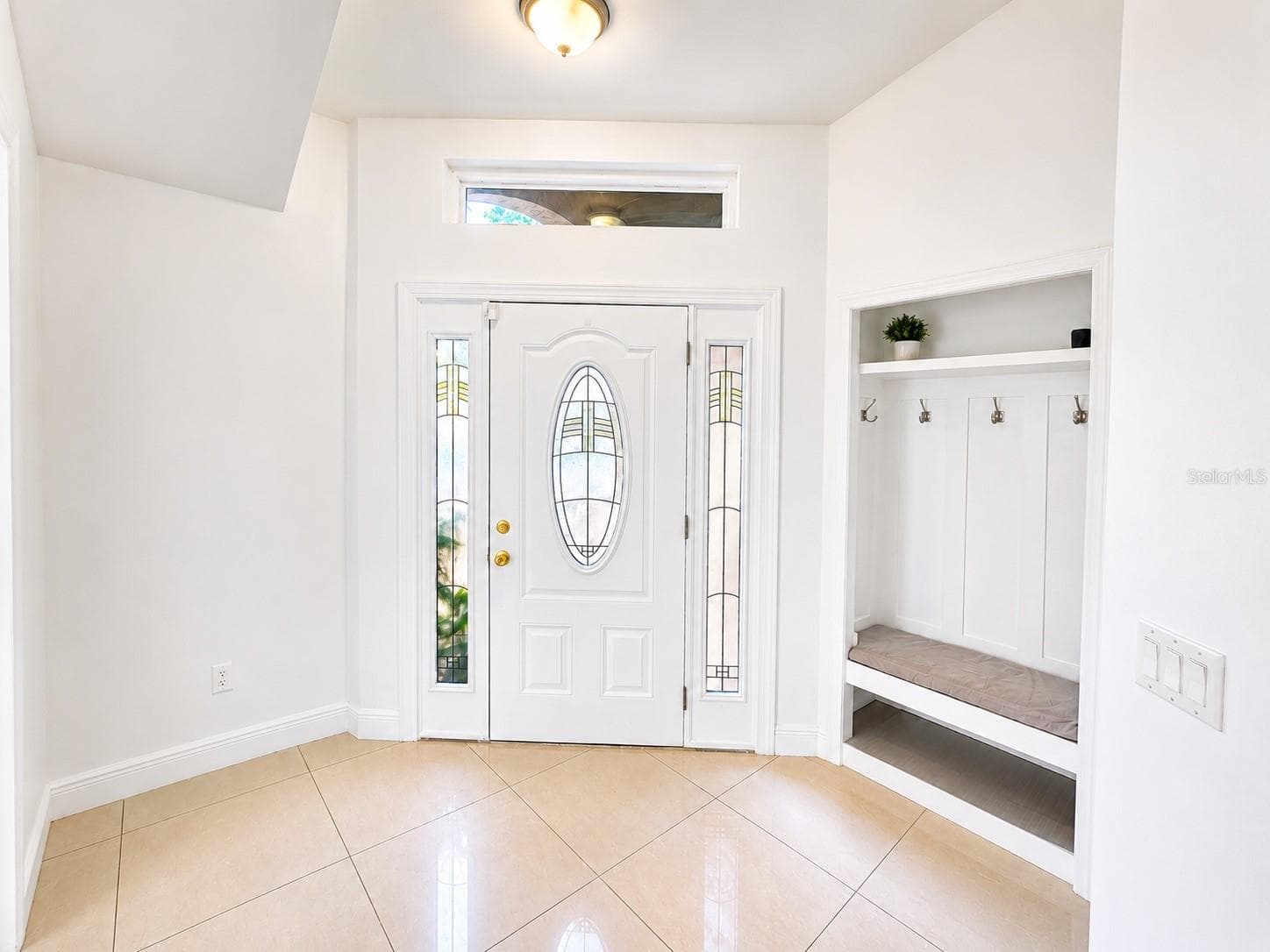 Single Family Residence at 12786 MARIBOU CIR, ORLANDO, photo 3 of 23