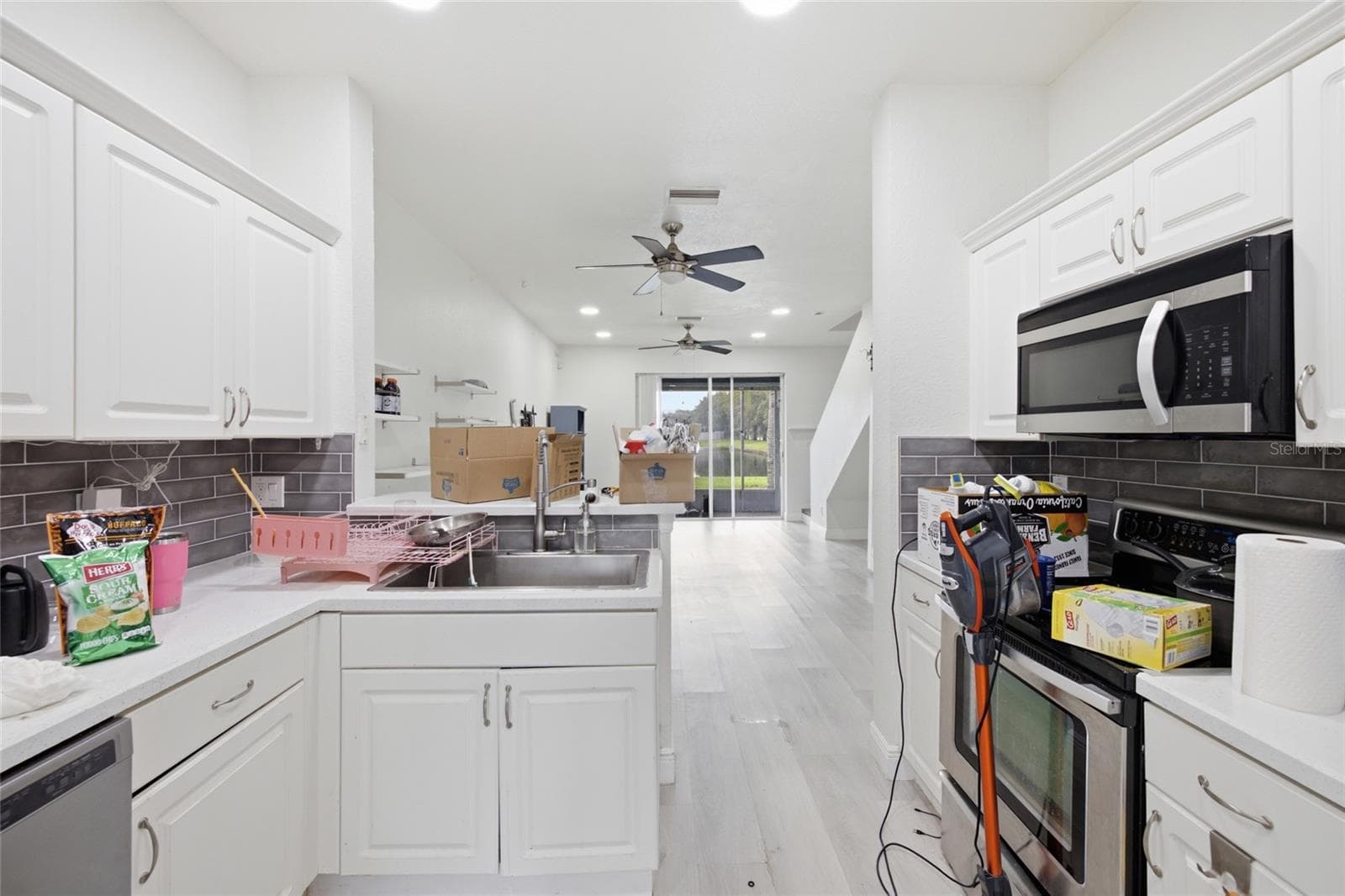 Townhouse at 11009 WINTER CREST DR, RIVERVIEW, photo 8 of 26
