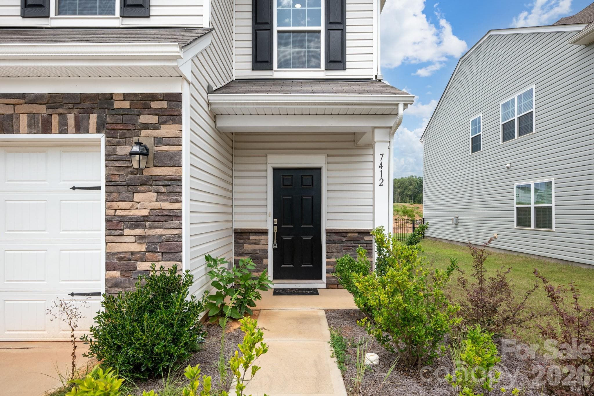 Single Family Residence at 7412 Echoing Hills Lane, Maiden, photo 2 of 29